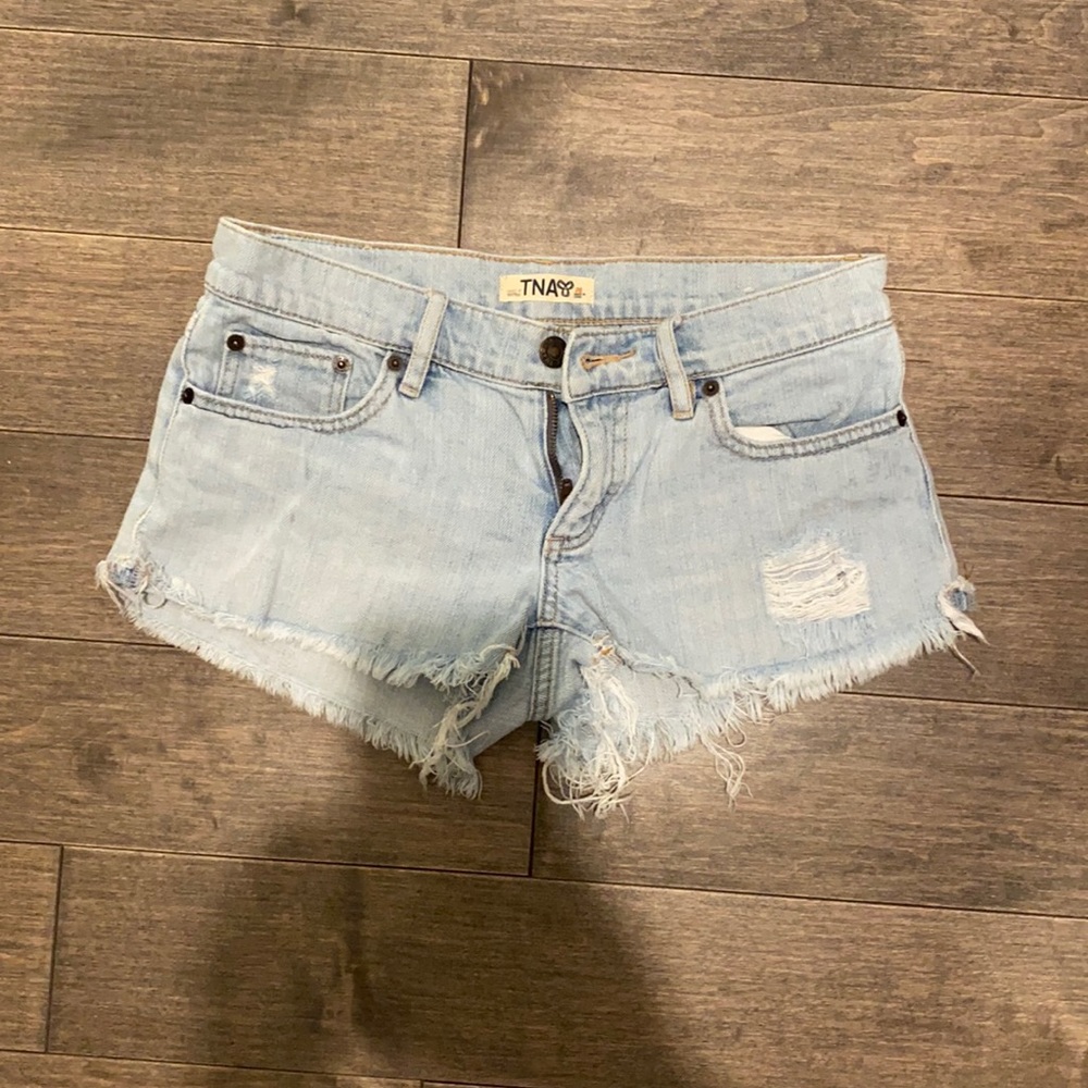 Aritzia short pants